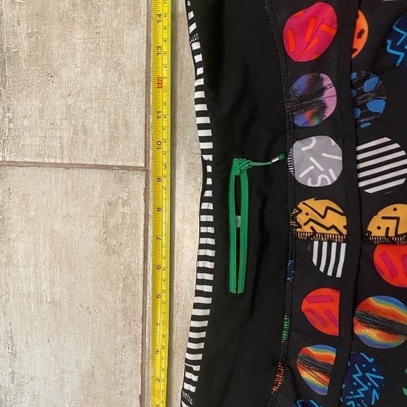 COPY - Lululemon seawheeze speed shorts 2015 size 6 euc - Picture 5 of 11